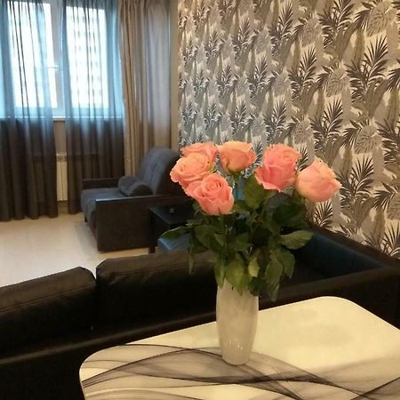 Apartment On Nosovikhinskoe Shosse 25 레우토프 외부 사진